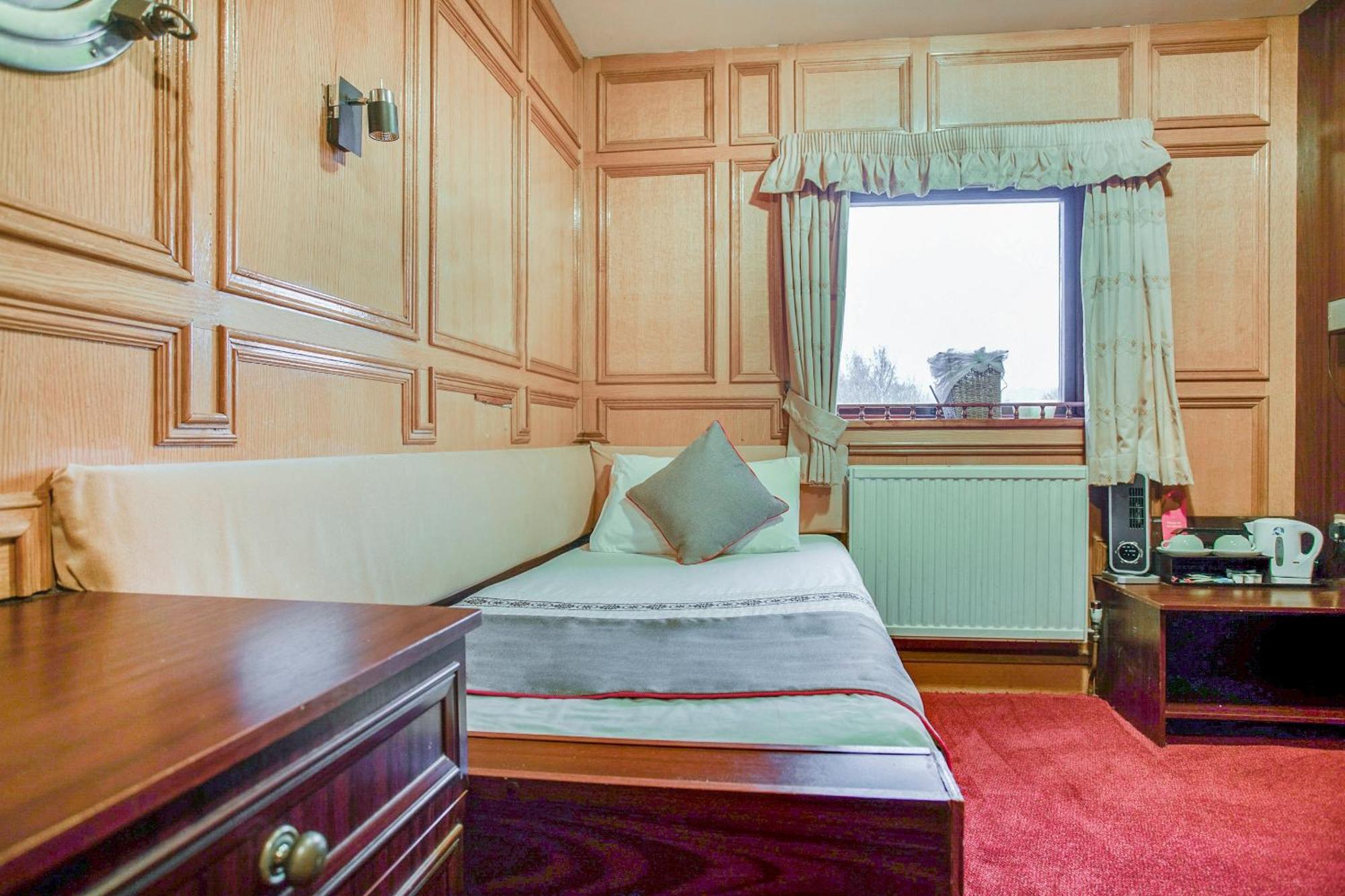 Oyo The Rowers Hotel, Dunston Gateshead Buitenkant foto